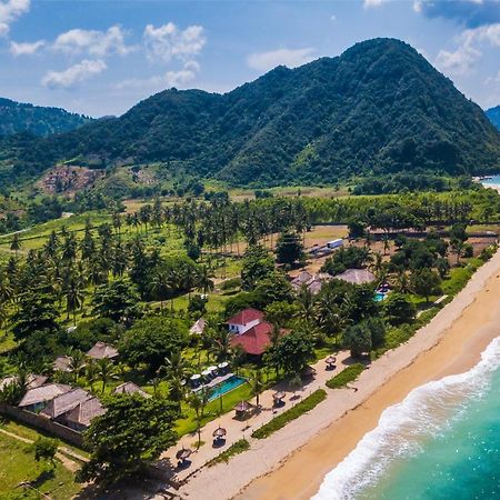 Segara Lombok Beach Resort 塞隆贝拉纳克 外观 照片