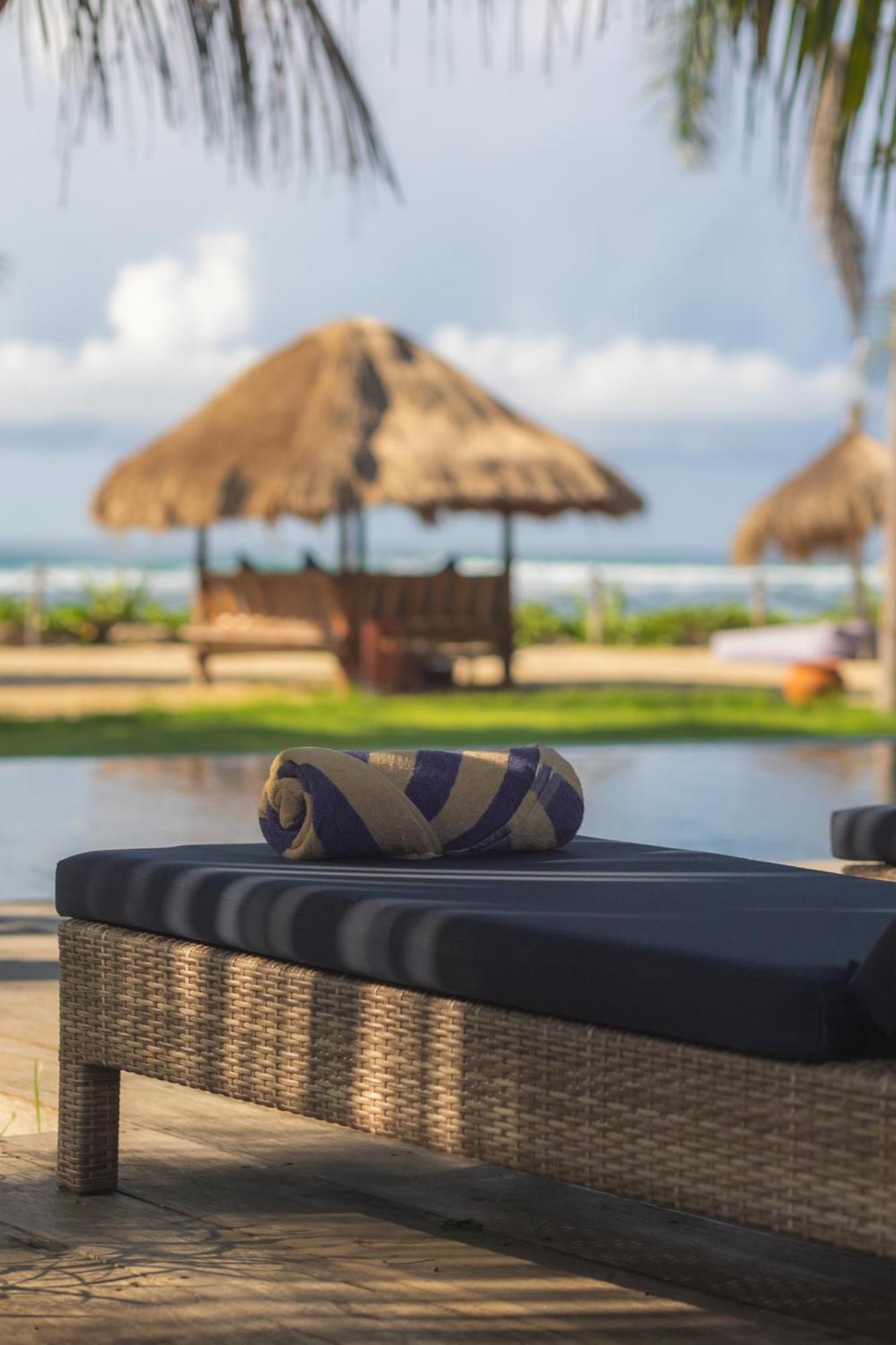 Segara Lombok Beach Resort 塞隆贝拉纳克 外观 照片